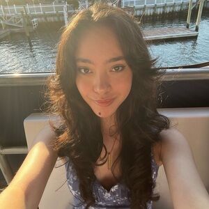 Meet your Posher, Denise